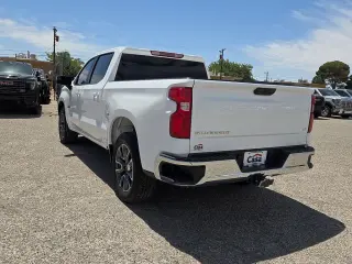 Chevrolet Silverado 1500 2023 4x4 LT 4dr Crew Cab 5.8 ft. SB w/1LT