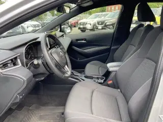 Toyota Corolla Hatchback 2025 SE 4dr Hatchback