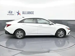 Hyundai ELANTRA 2026 SE 4dr Sedan