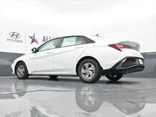 Hyundai ELANTRA 2026 SE 4dr Sedan
