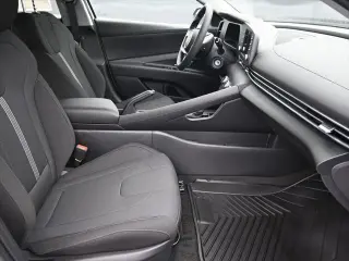 Hyundai ELANTRA 2026 SE 4dr Sedan