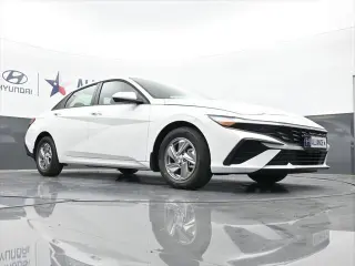 Hyundai ELANTRA 2026 SE 4dr Sedan