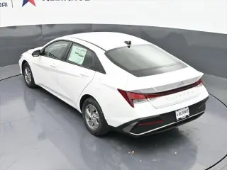 Hyundai ELANTRA 2026 SE 4dr Sedan