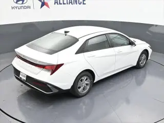 Hyundai ELANTRA 2026 SE 4dr Sedan