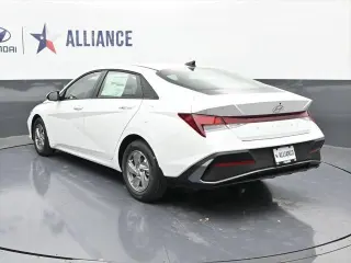 Hyundai ELANTRA 2026 SE 4dr Sedan