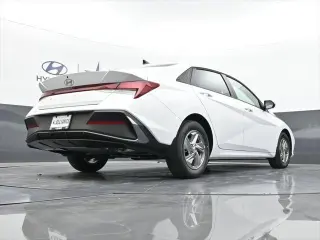 Hyundai ELANTRA 2026 SE 4dr Sedan