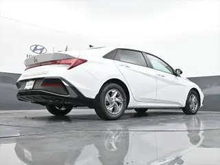 Hyundai ELANTRA 2026 SE 4dr Sedan