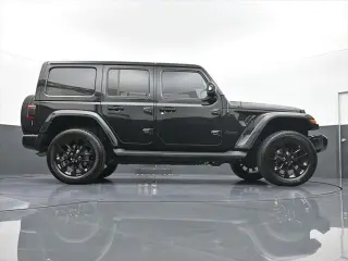 Jeep Wrangler Unlimited 2022 4x4 High Altitude 4dr SUV