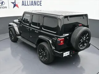 Jeep Wrangler Unlimited 2022 4x4 High Altitude 4dr SUV