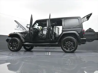Jeep Wrangler Unlimited 2022 4x4 High Altitude 4dr SUV