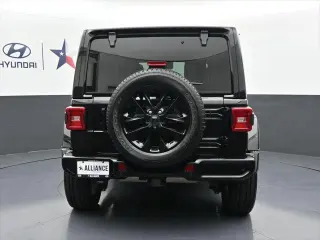 Jeep Wrangler Unlimited 2022 4x4 High Altitude 4dr SUV