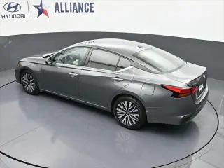 Nissan Altima 2024 2.5 SV 4dr Sedan