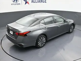 Nissan Altima 2024 2.5 SV 4dr Sedan