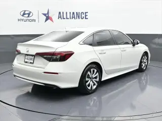 Honda Civic 2025 LX 4dr Sedan