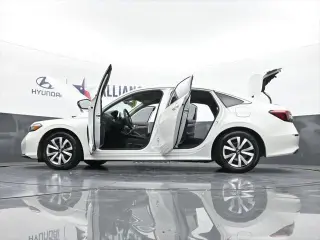 Honda Civic 2025 LX 4dr Sedan