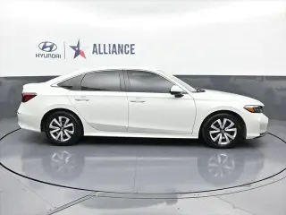Honda Civic 2025 LX 4dr Sedan