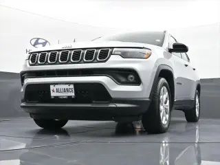 Jeep Compass 2024 4x4 Latitude 4dr SUV
