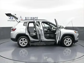 Jeep Compass 2024 4x4 Latitude 4dr SUV