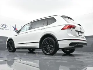 Volkswagen Tiguan 2022 SE R-Line Black 4dr SUV