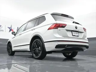 Volkswagen Tiguan 2022 SE R-Line Black 4dr SUV