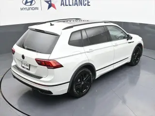 Volkswagen Tiguan 2022 SE R-Line Black 4dr SUV