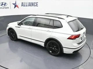 Volkswagen Tiguan 2022 SE R-Line Black 4dr SUV