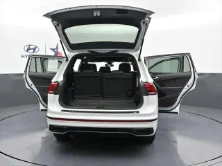 Volkswagen Tiguan 2022 SE R-Line Black 4dr SUV