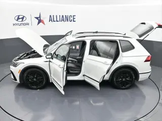 Volkswagen Tiguan 2022 SE R-Line Black 4dr SUV