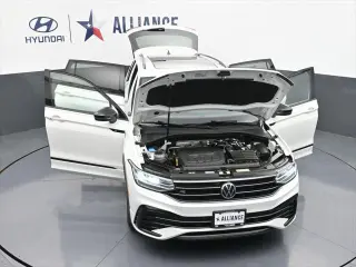 Volkswagen Tiguan 2022 SE R-Line Black 4dr SUV