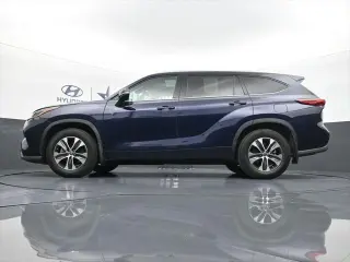 Toyota Highlander 2021 AWD XLE 4dr SUV