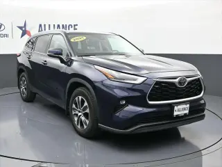 Toyota Highlander 2021 AWD XLE 4dr SUV