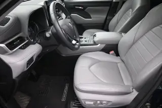 Toyota Highlander 2021 AWD XLE 4dr SUV