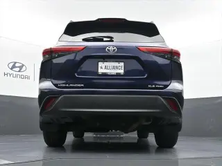 Toyota Highlander 2021 AWD XLE 4dr SUV