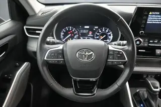 Toyota Highlander 2021 AWD XLE 4dr SUV