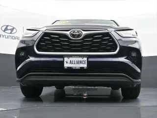 Toyota Highlander 2021 AWD XLE 4dr SUV