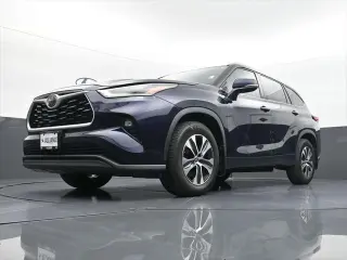 Toyota Highlander 2021 AWD XLE 4dr SUV