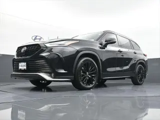 Toyota Highlander 2024 XSE 4dr SUV