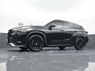 Toyota Highlander 2024 XSE 4dr SUV