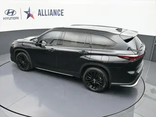 Toyota Highlander 2024 XSE 4dr SUV