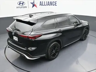 Toyota Highlander 2024 XSE 4dr SUV