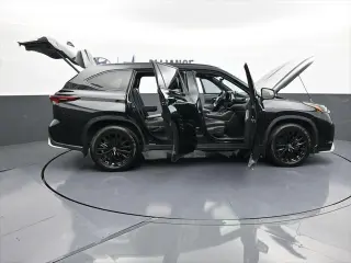 Toyota Highlander 2024 XSE 4dr SUV
