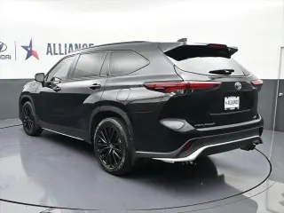 Toyota Highlander 2024 XSE 4dr SUV