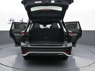Toyota Highlander 2024 XSE 4dr SUV
