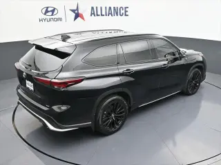 Toyota Highlander 2024 XSE 4dr SUV