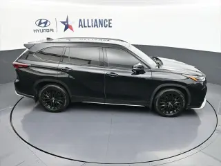 Toyota Highlander 2024 XSE 4dr SUV
