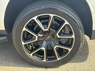 Chevrolet Suburban 2022 4x4 RST 4dr SUV