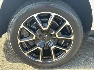 Chevrolet Suburban 2022 4x4 RST 4dr SUV