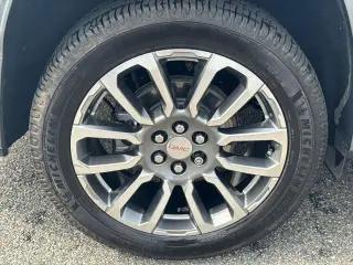 GMC Acadia 2021 Denali 4dr SUV