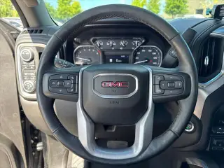 GMC Sierra 1500 2020 4x4 SLT 4dr Crew Cab 5.8 ft. SB