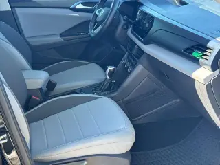 Volkswagen Taos 2023 SE 4dr SUV